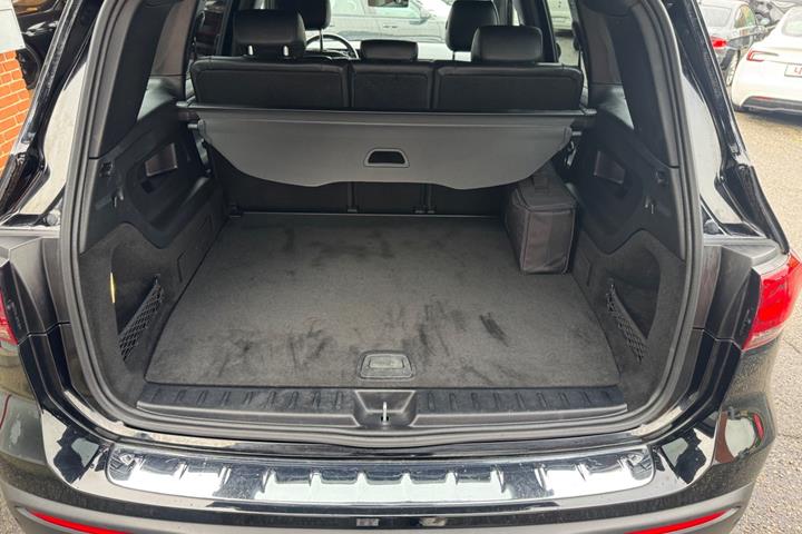 Sort Mercedes EQB250+ fra 2022