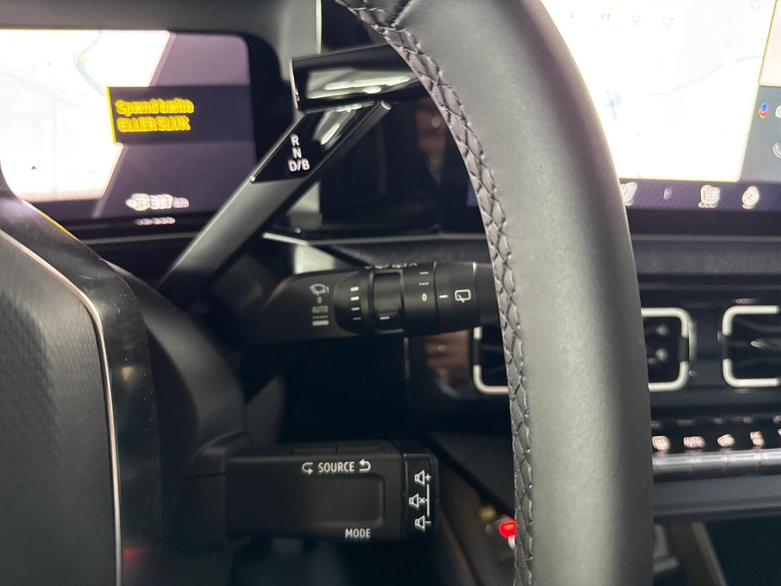 Hvid Renault 5 E-Tech fra 2025