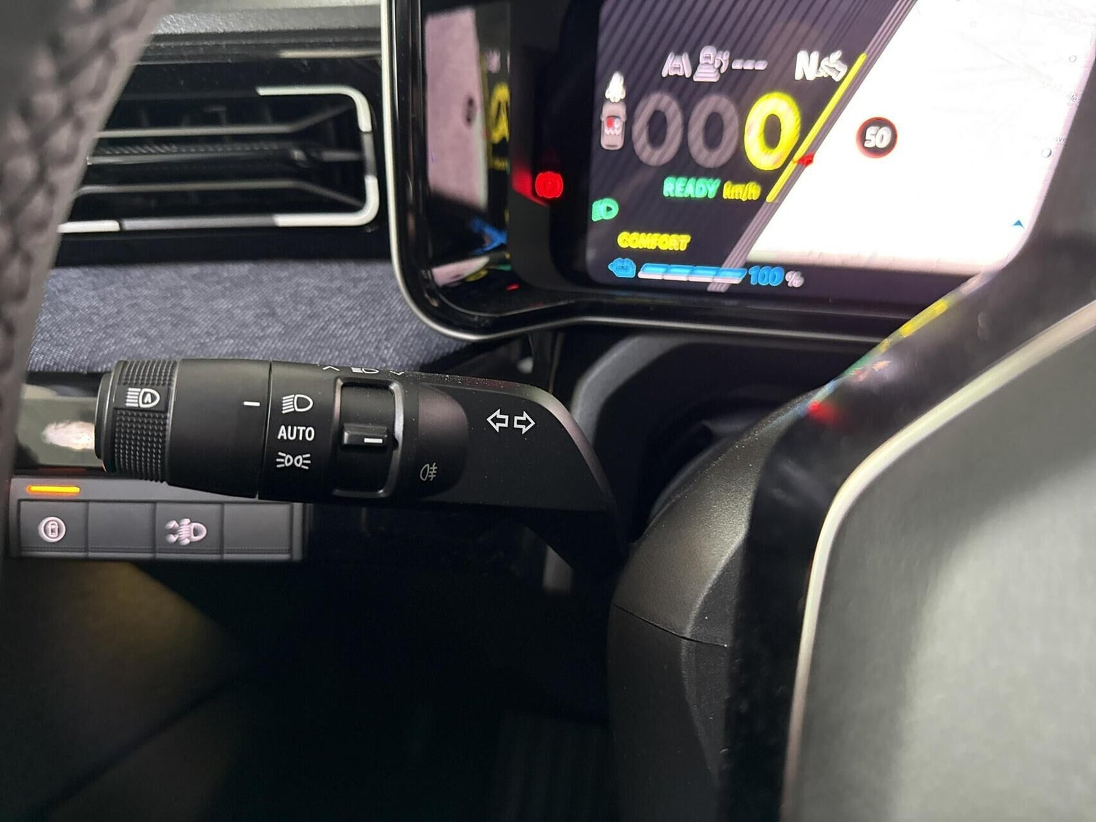 Hvid Renault 5 E-Tech fra 2025