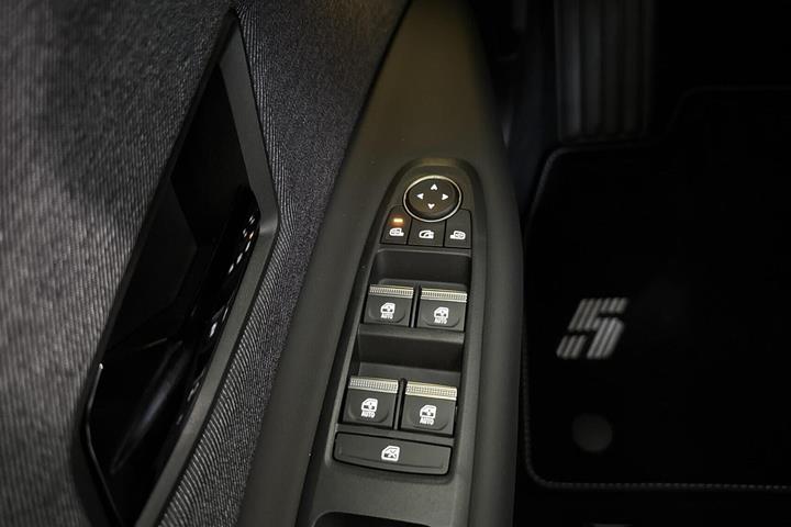 Hvid Renault 5 E-Tech fra 2025