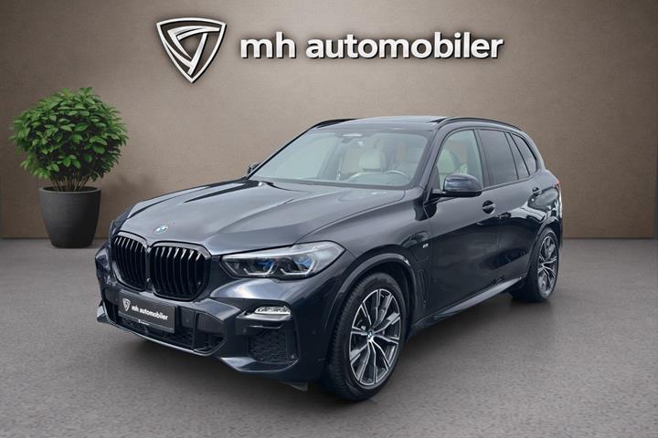 Sort BMW X5 fra 2021