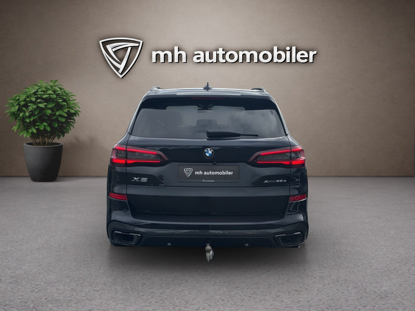 Sort BMW X5 fra 2021