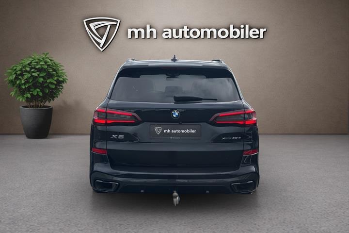 Sort BMW X5 fra 2021