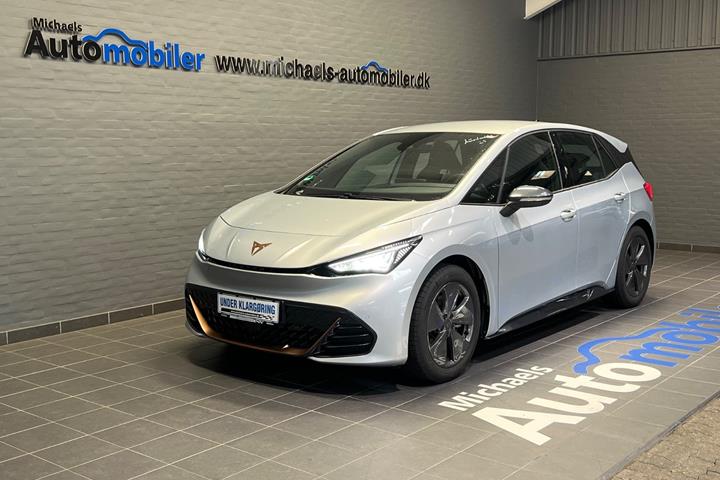 Sølv Cupra Born fra 2022