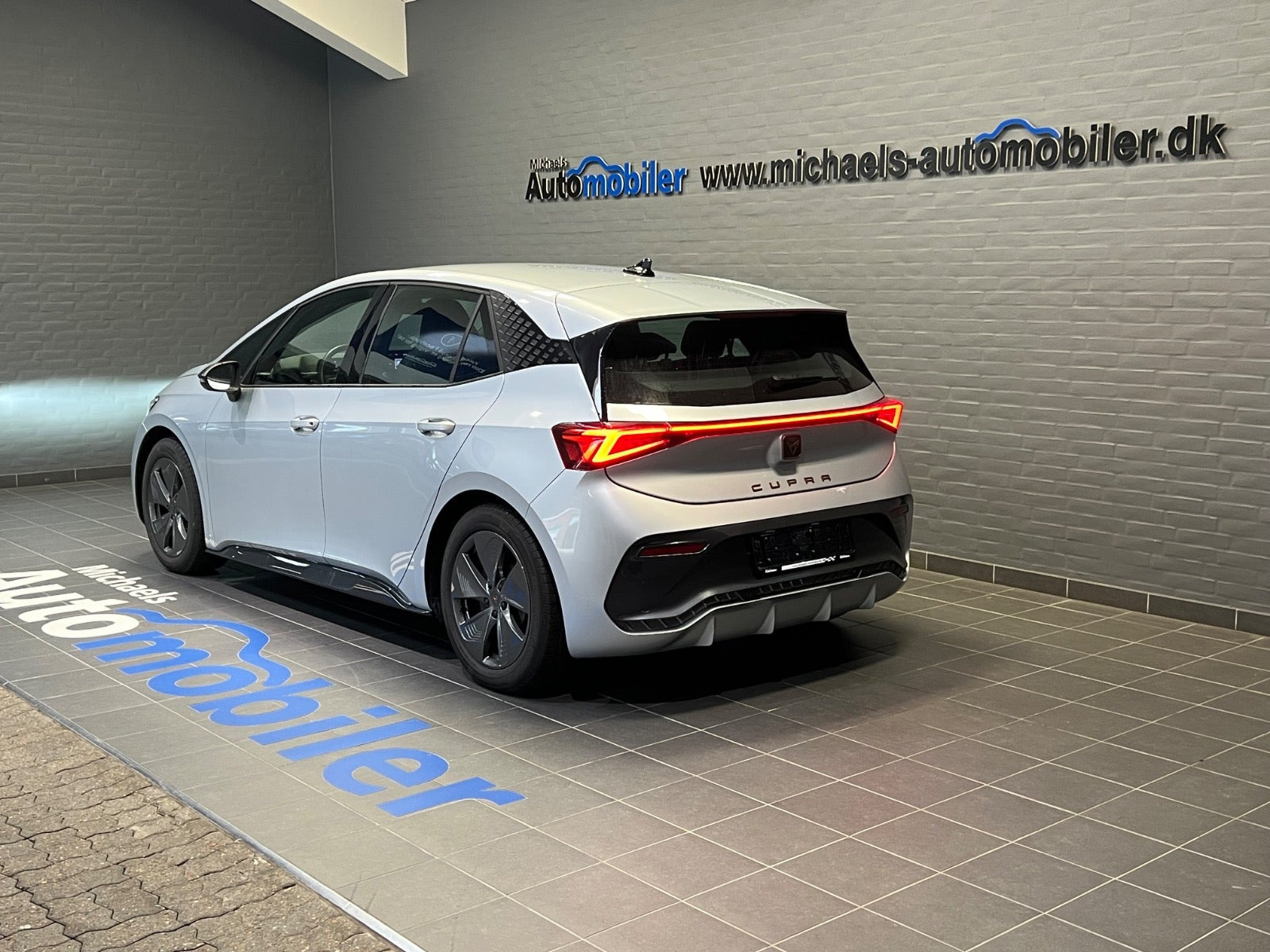 Sølv Cupra Born fra 2022