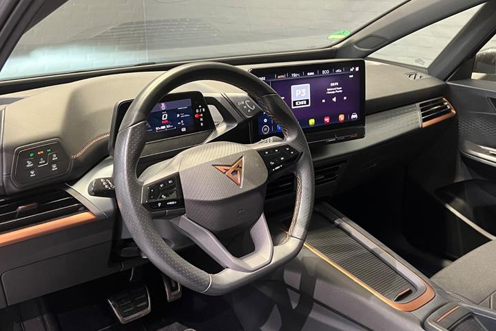 Sølv Cupra Born fra 2022