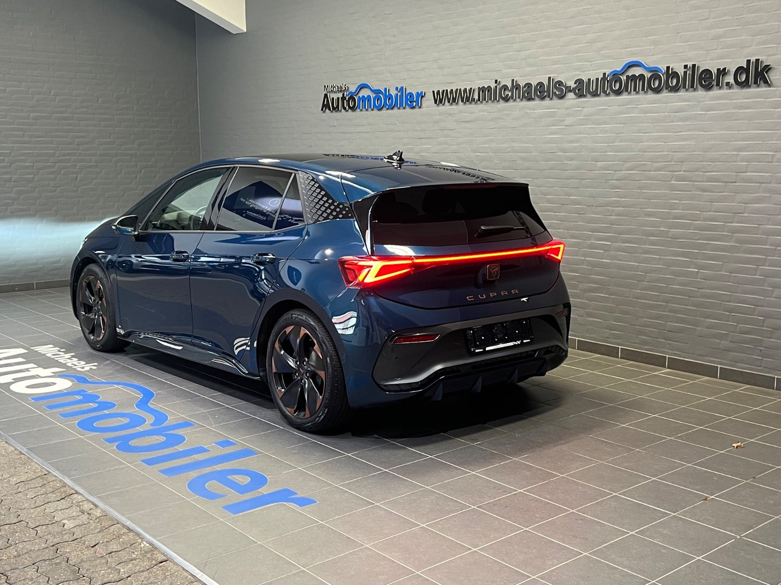 Blå Cupra Born fra 2024