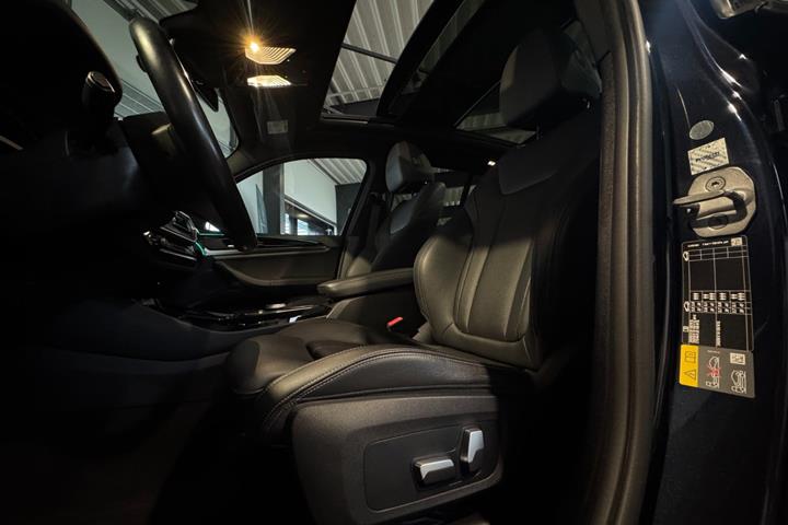 Sort BMW iX3 fra 2023