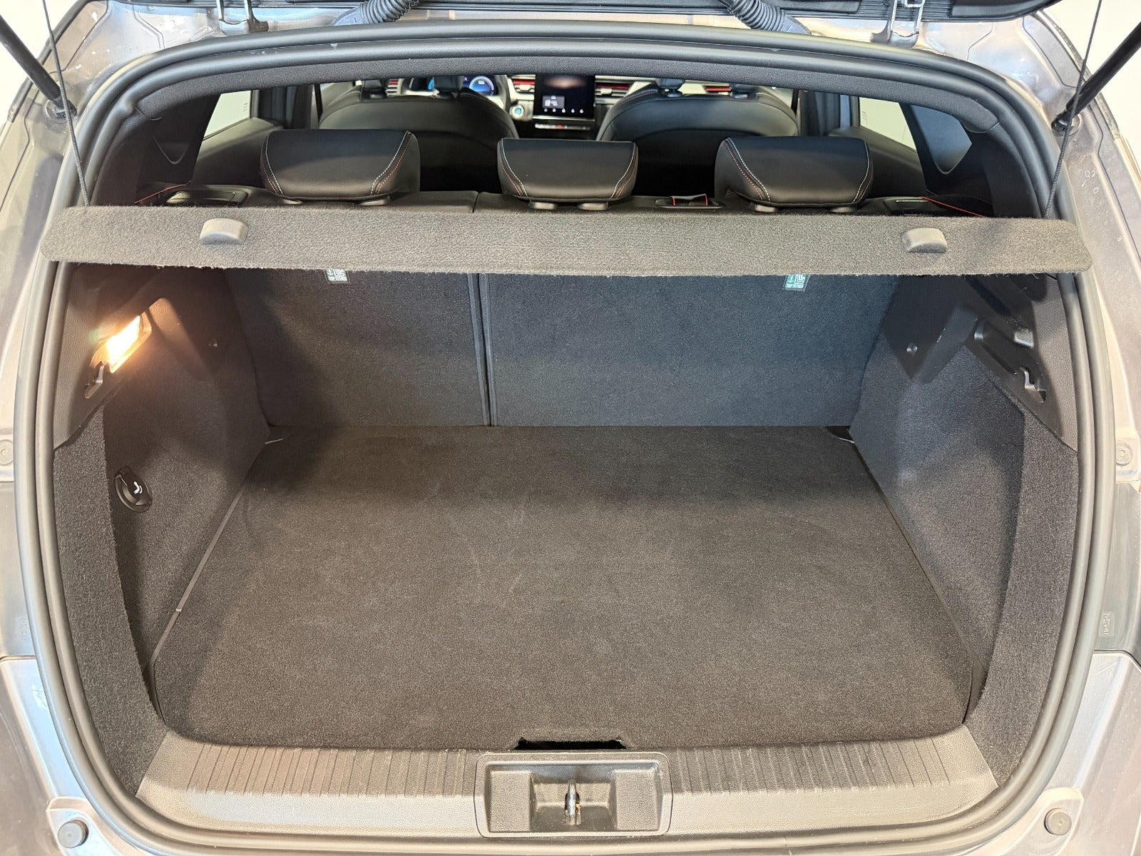 Grå Renault Captur fra 2021
