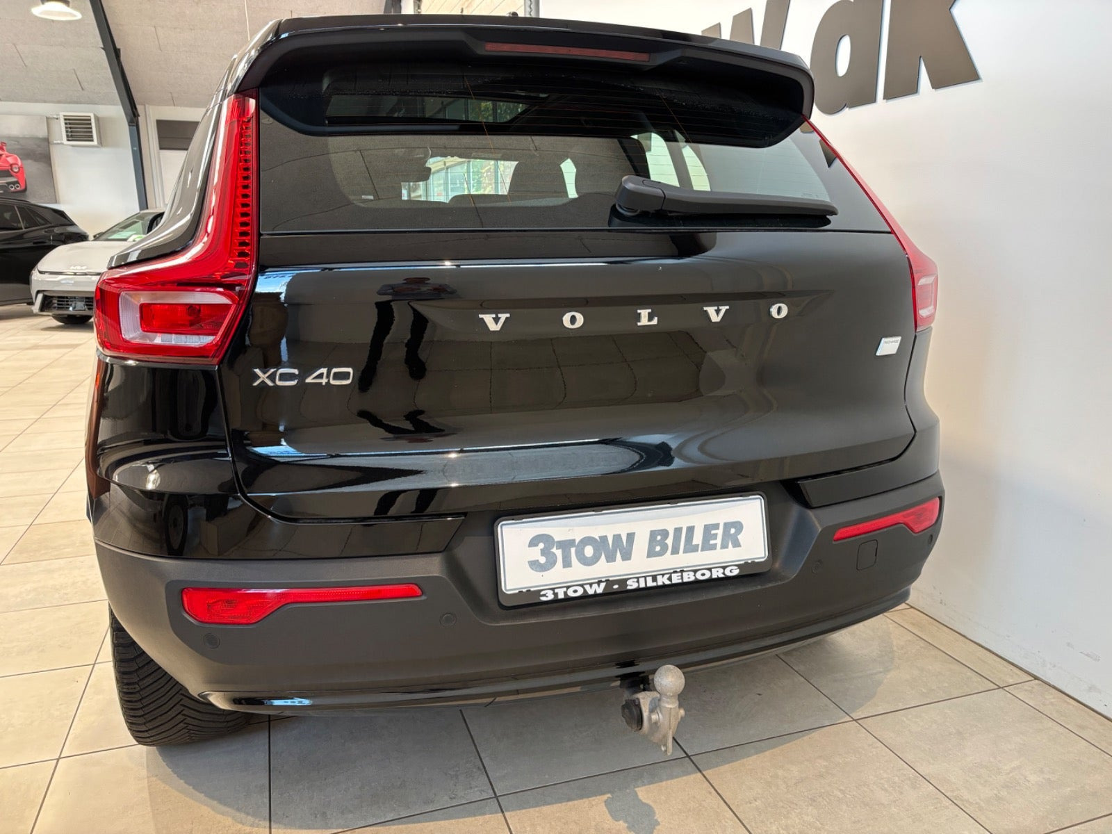 Sort Volvo XC40 fra 2023