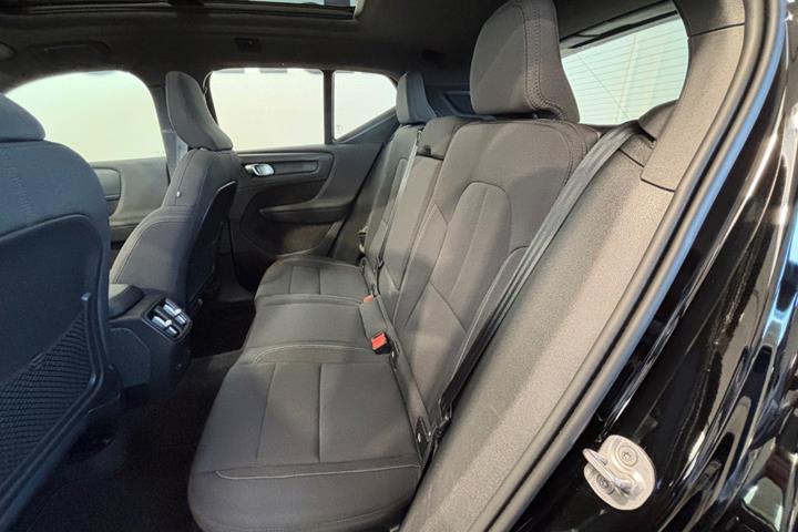 Sort Volvo XC40 fra 2023