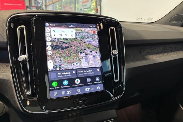 Sort Volvo XC40 fra 2023