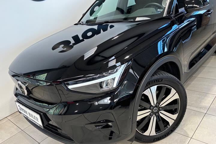 Sort Volvo XC40 fra 2023