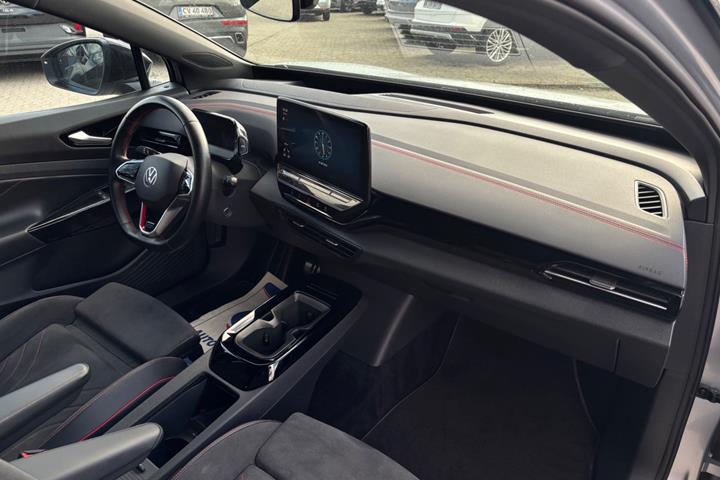 Sølv VW ID.5 fra 2023