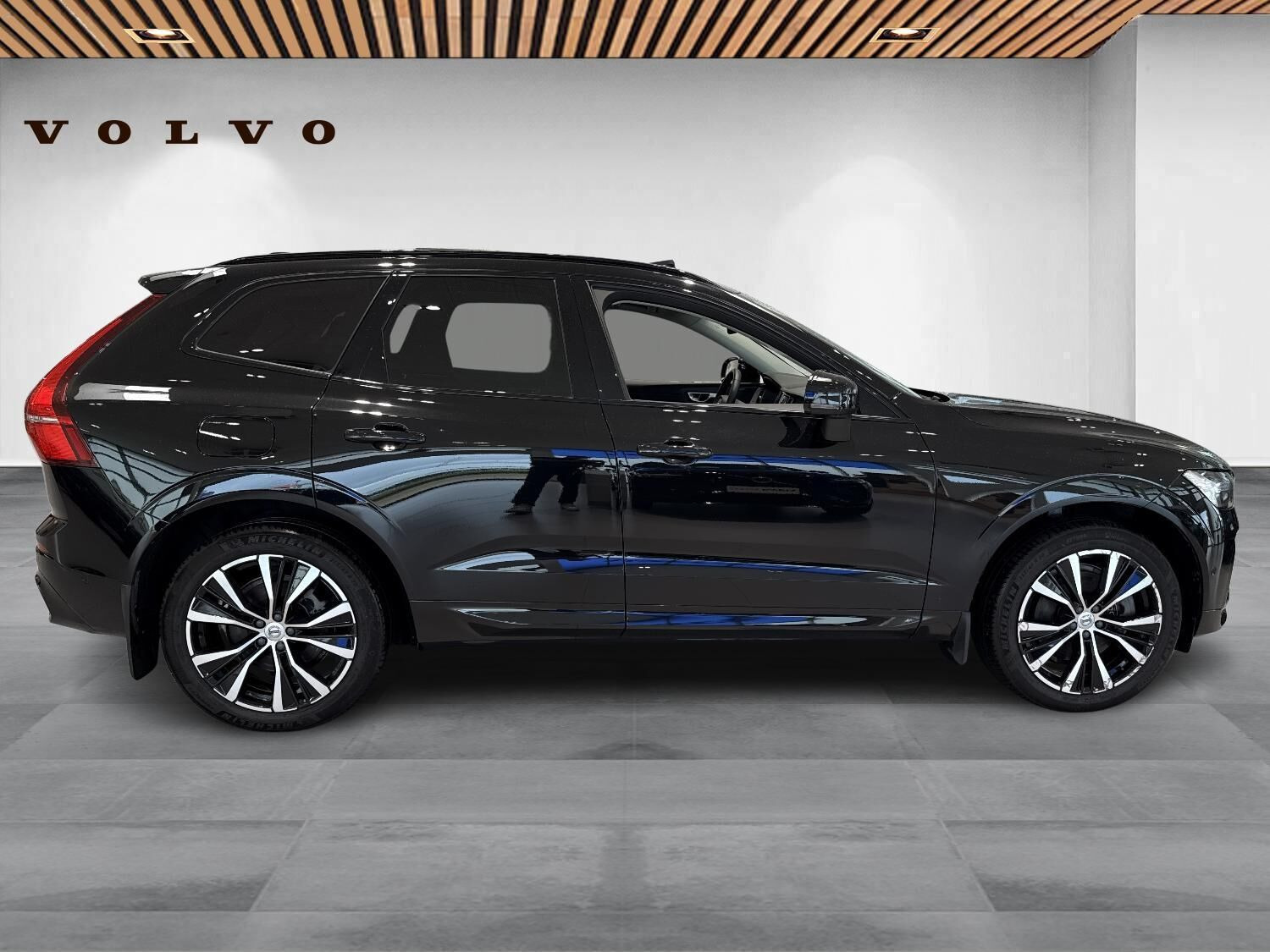 Sort Volvo XC60 fra 2023