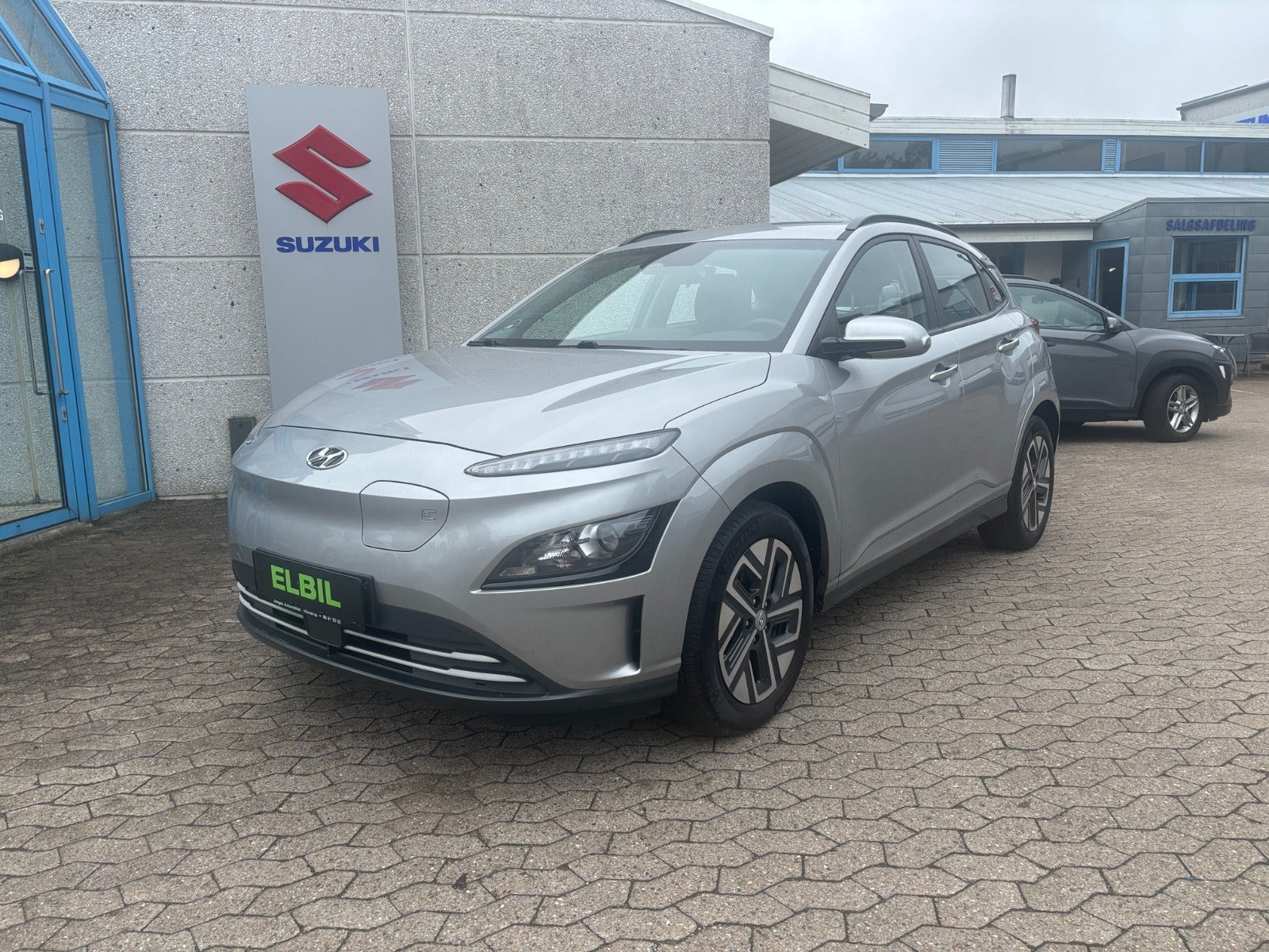 Sølv Hyundai Kona fra 2022