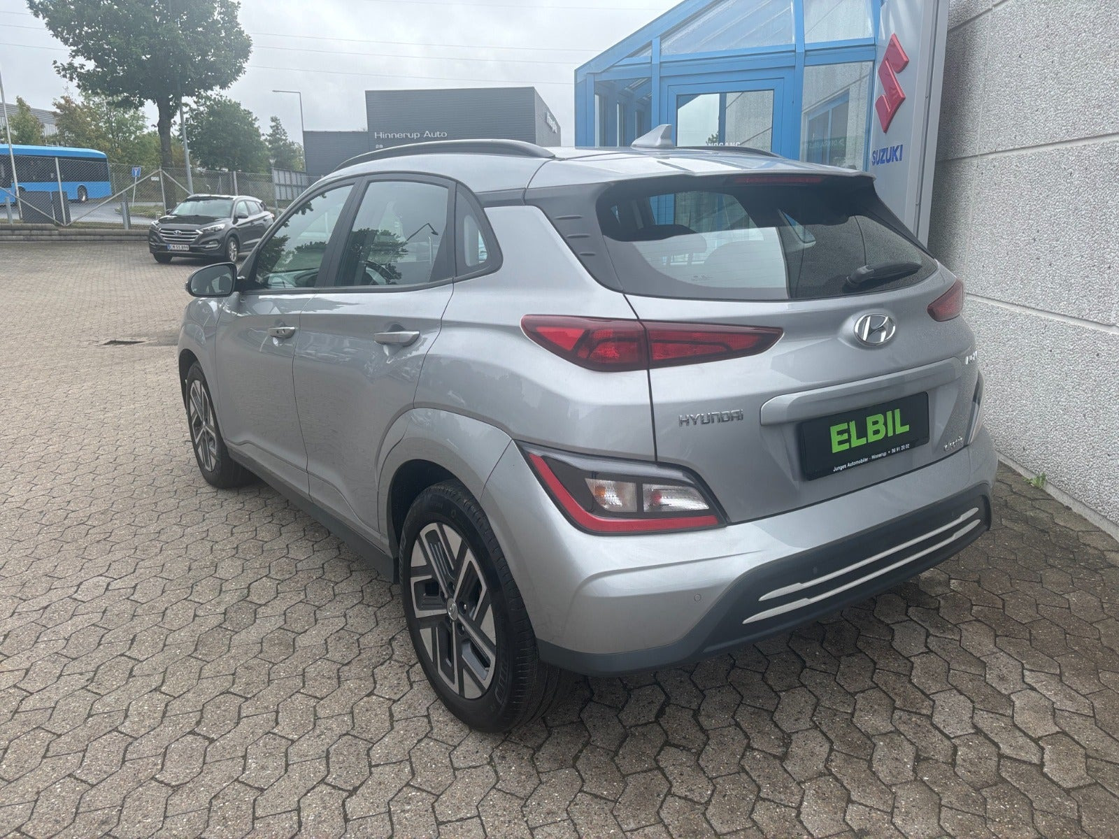 Sølv Hyundai Kona fra 2022