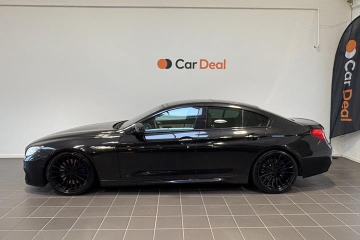 Sort BMW 650i fra 2014