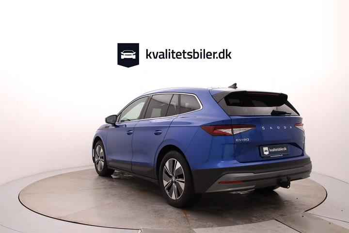 Blå Skoda Enyaq fra 2022