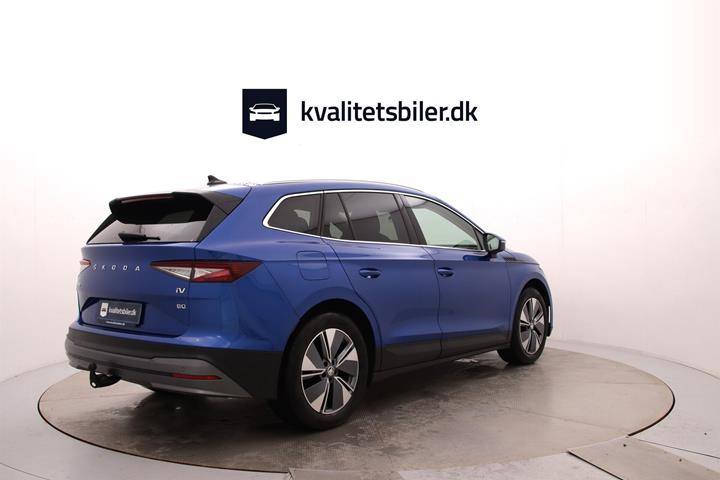 Blå Skoda Enyaq fra 2022