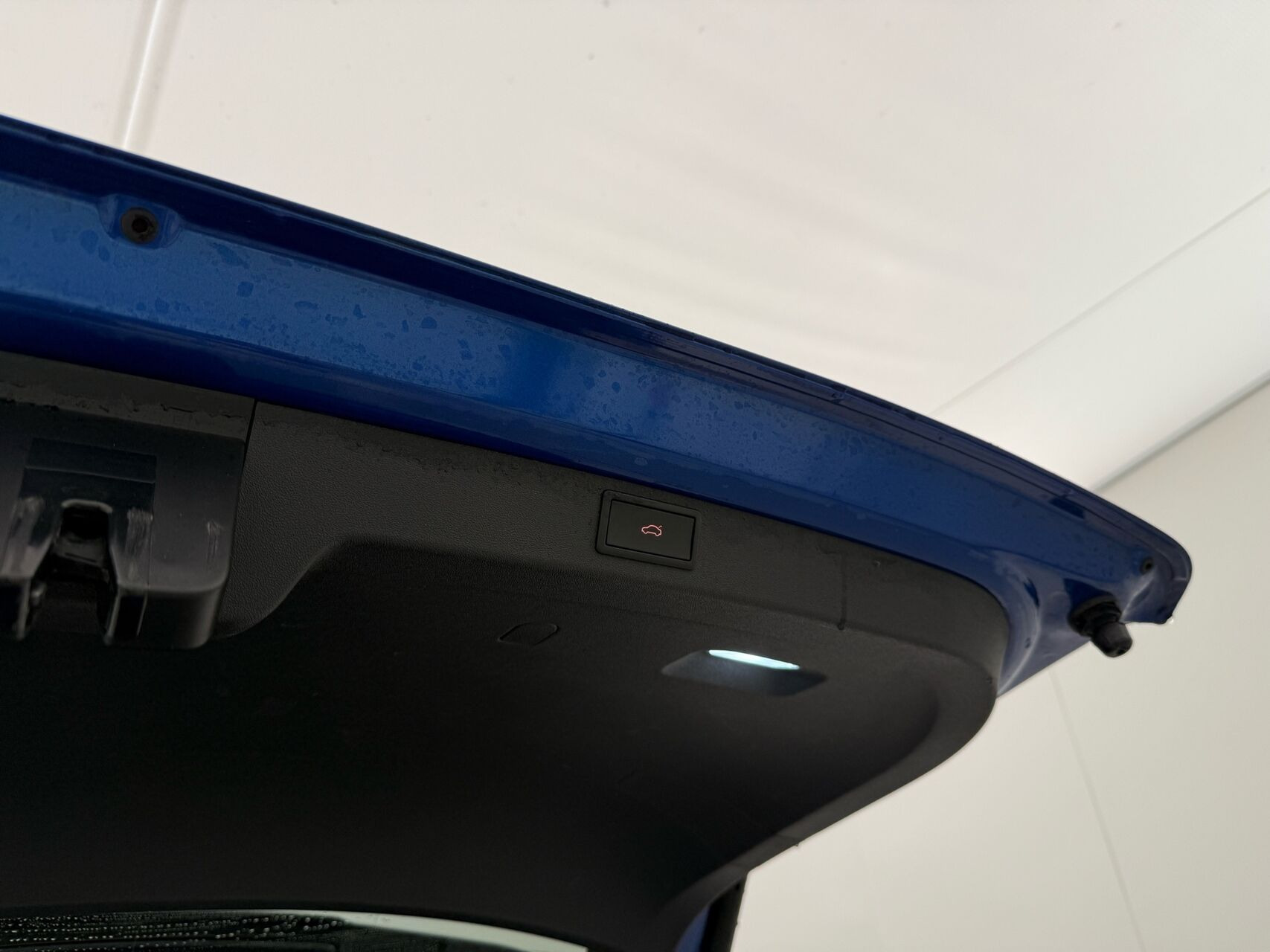Blå Skoda Enyaq fra 2022