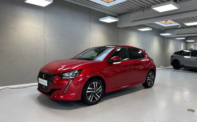 Peugeot 208 1,2 PureTech Allure Sky EAT8 100HK 5d 8g Aut.