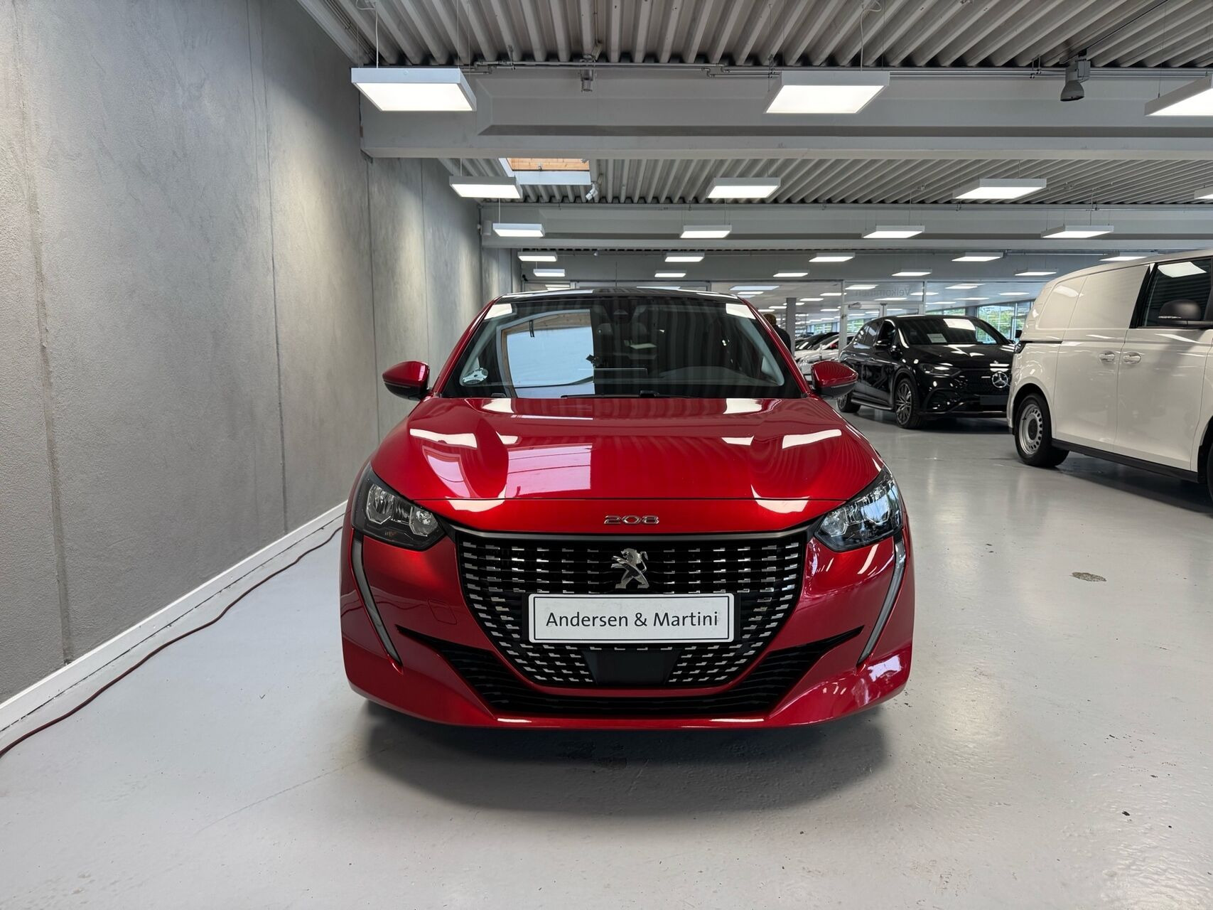 Rød Peugeot 208 fra 2020