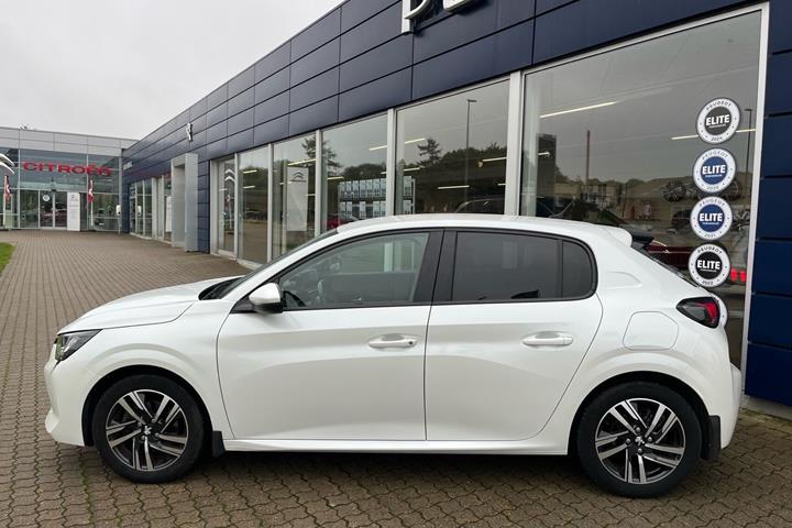 Hvid Peugeot 208 fra 2022