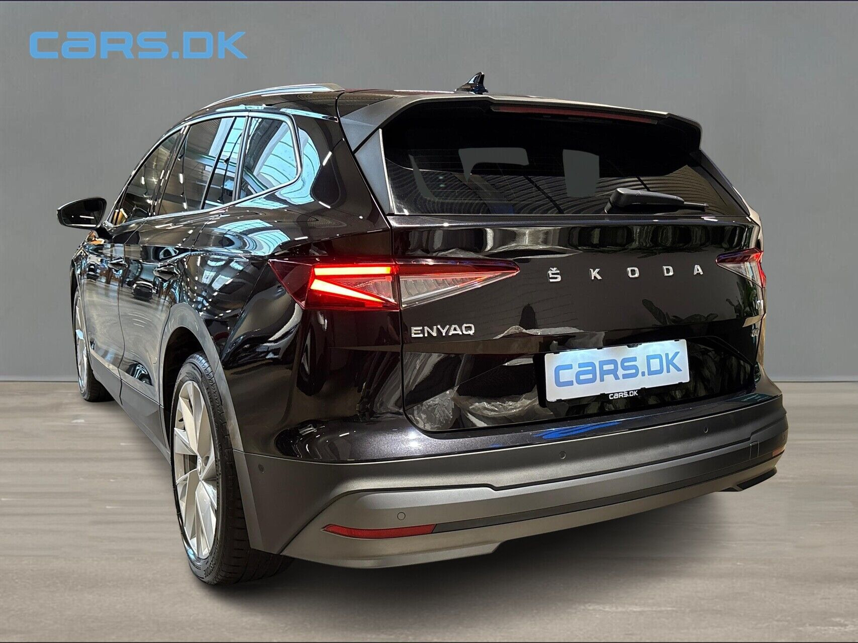 Sort Skoda Enyaq fra 2023