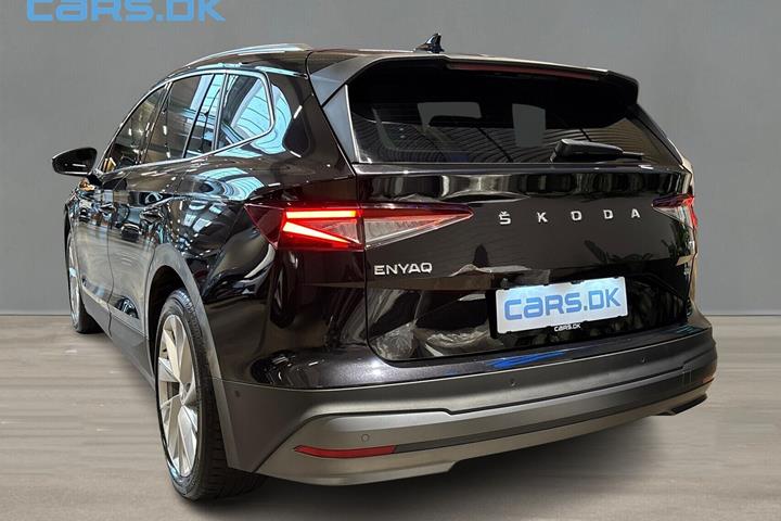 Sort Skoda Enyaq fra 2023