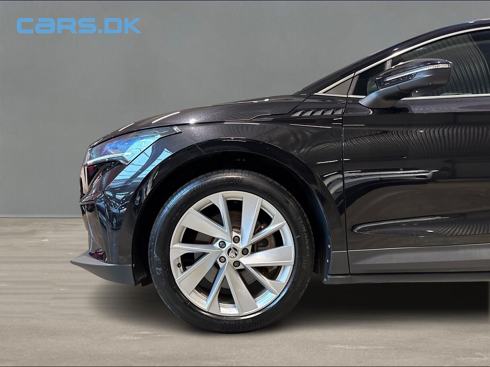 Sort Skoda Enyaq fra 2023