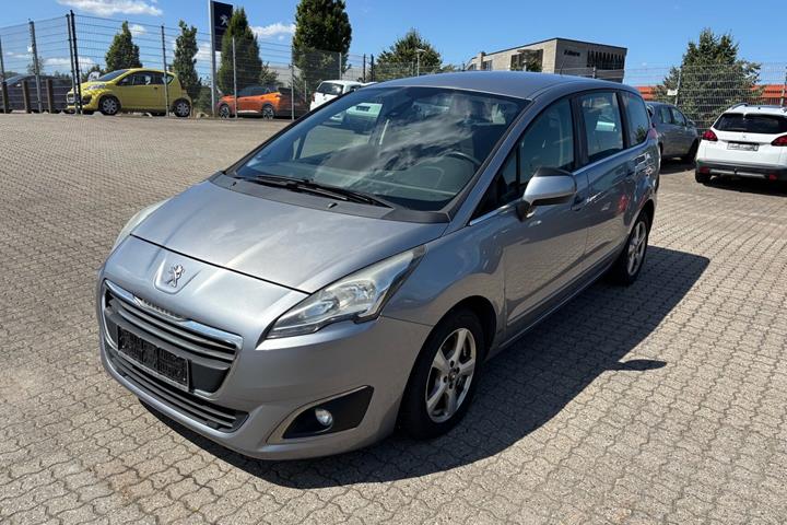Sølv Peugeot 5008 fra 2014