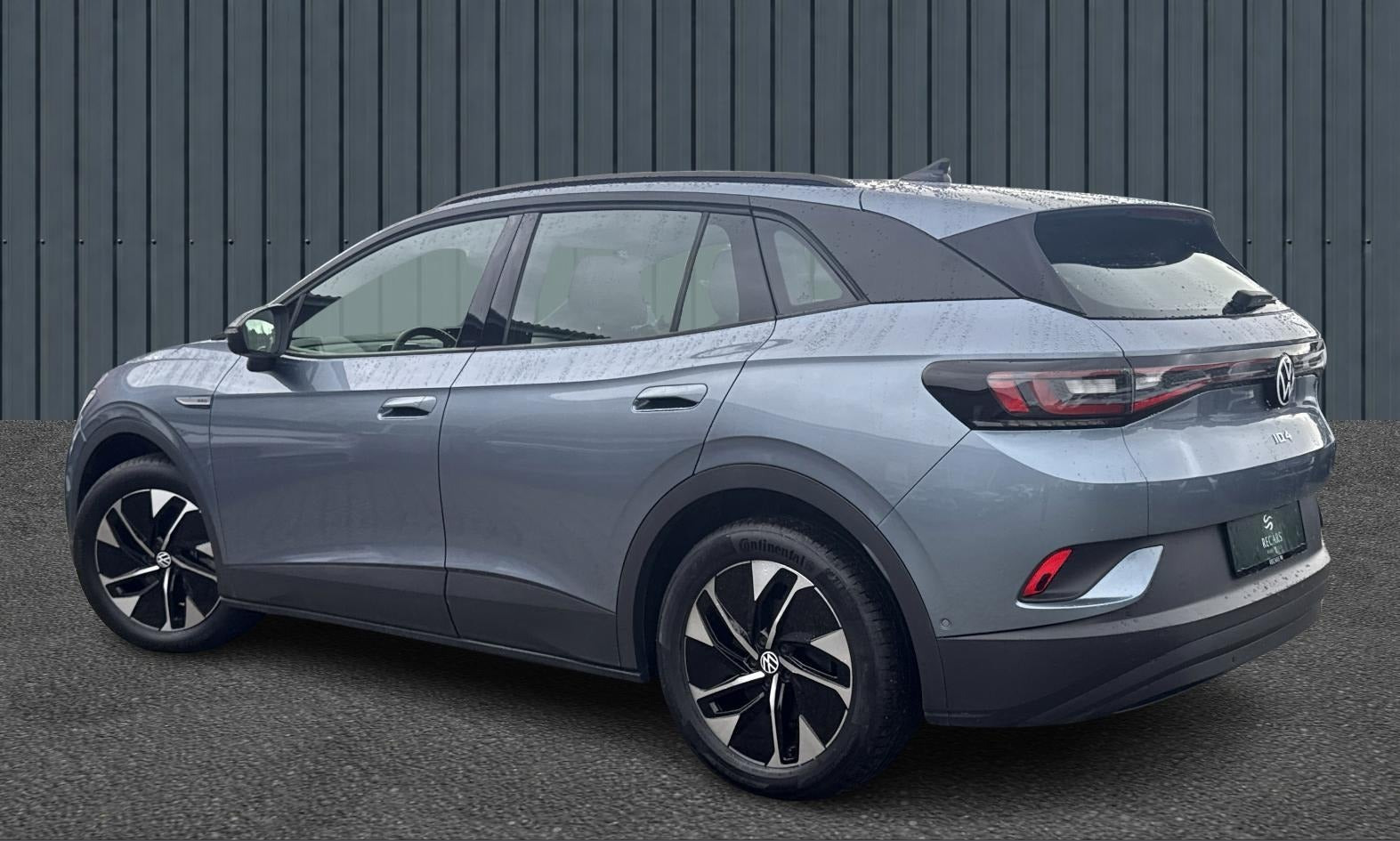 Blå VW ID.4 fra 2023