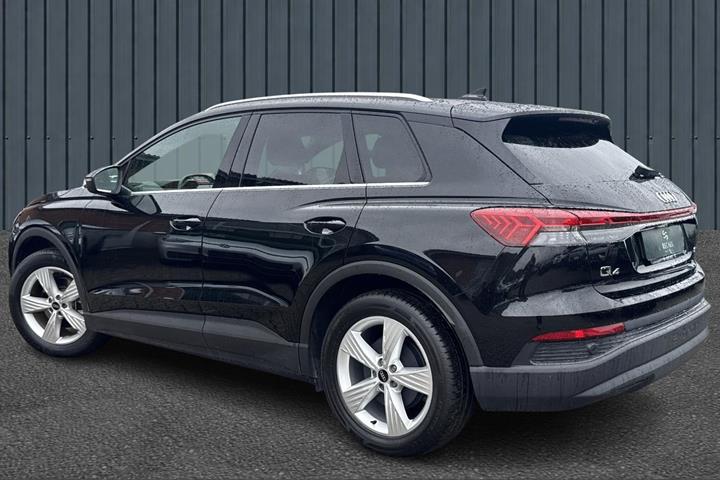 Sort Audi Q4 e-tron fra 2023