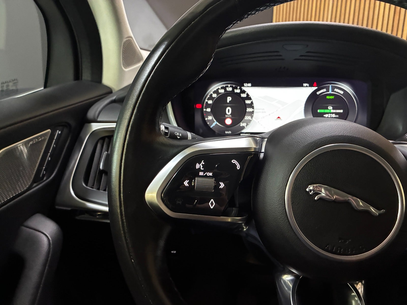 Jaguar I-Pace EV320, 320ps, 2021