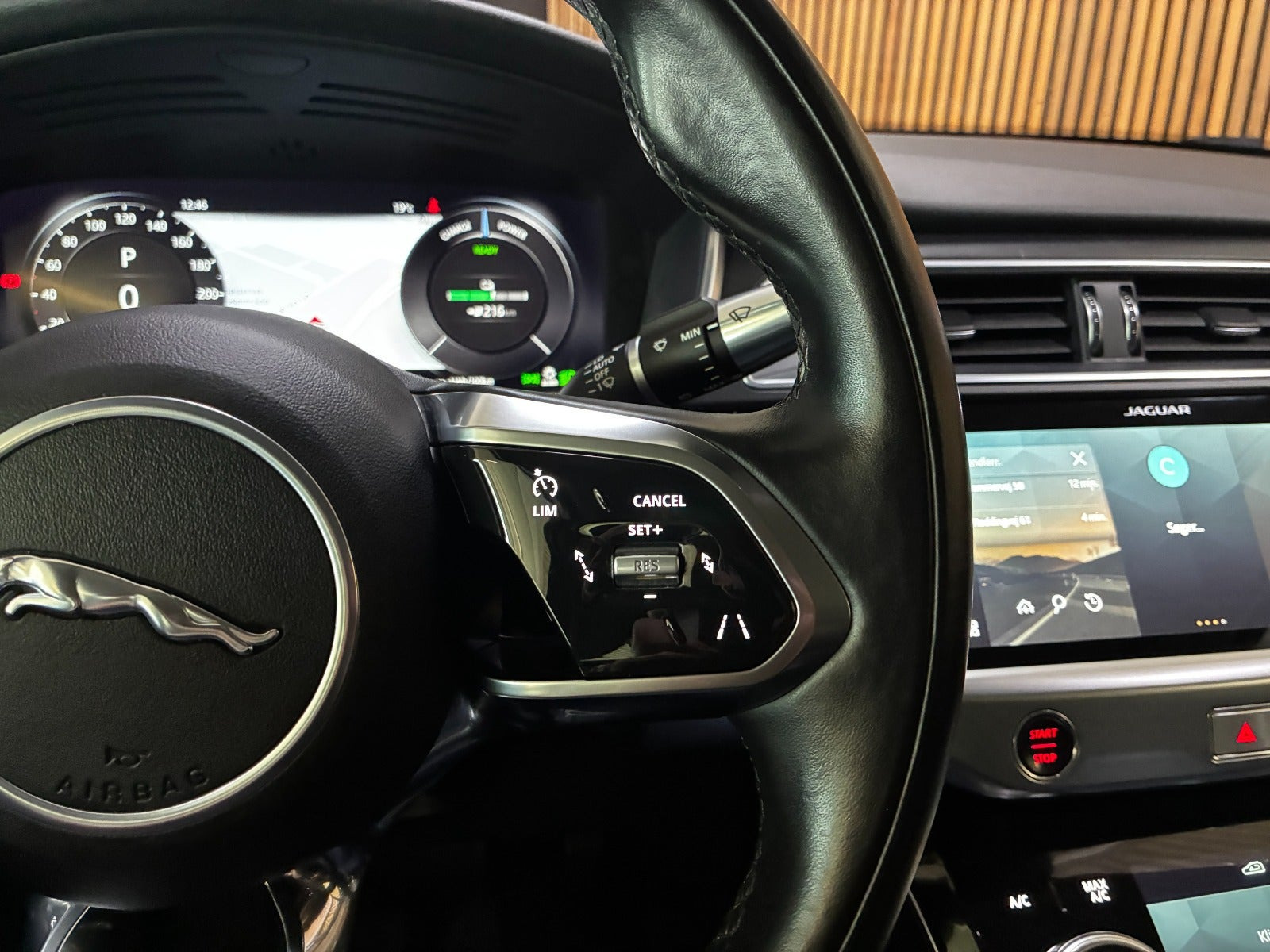 Jaguar I-Pace EV320, 320ps, 2021