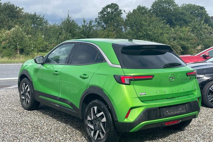 Grøn Opel Mokka-e fra 2024