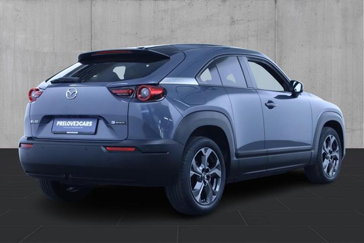 Blå Mazda MX-30 fra 2021