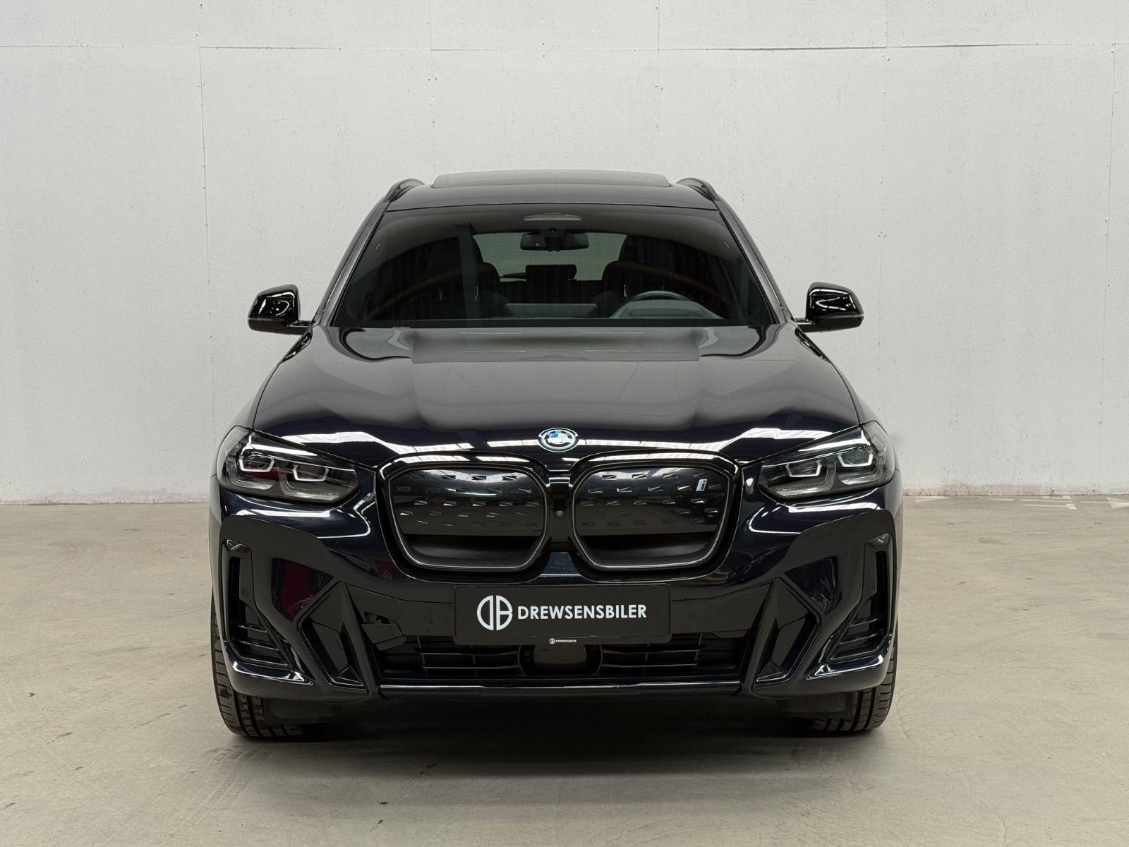 Sort BMW iX3 fra 2023
