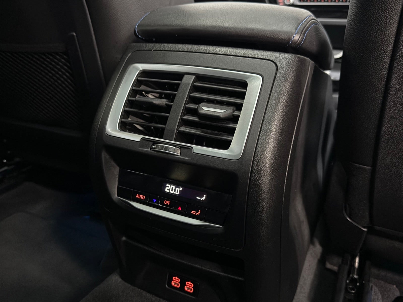 Sort BMW iX3 fra 2023