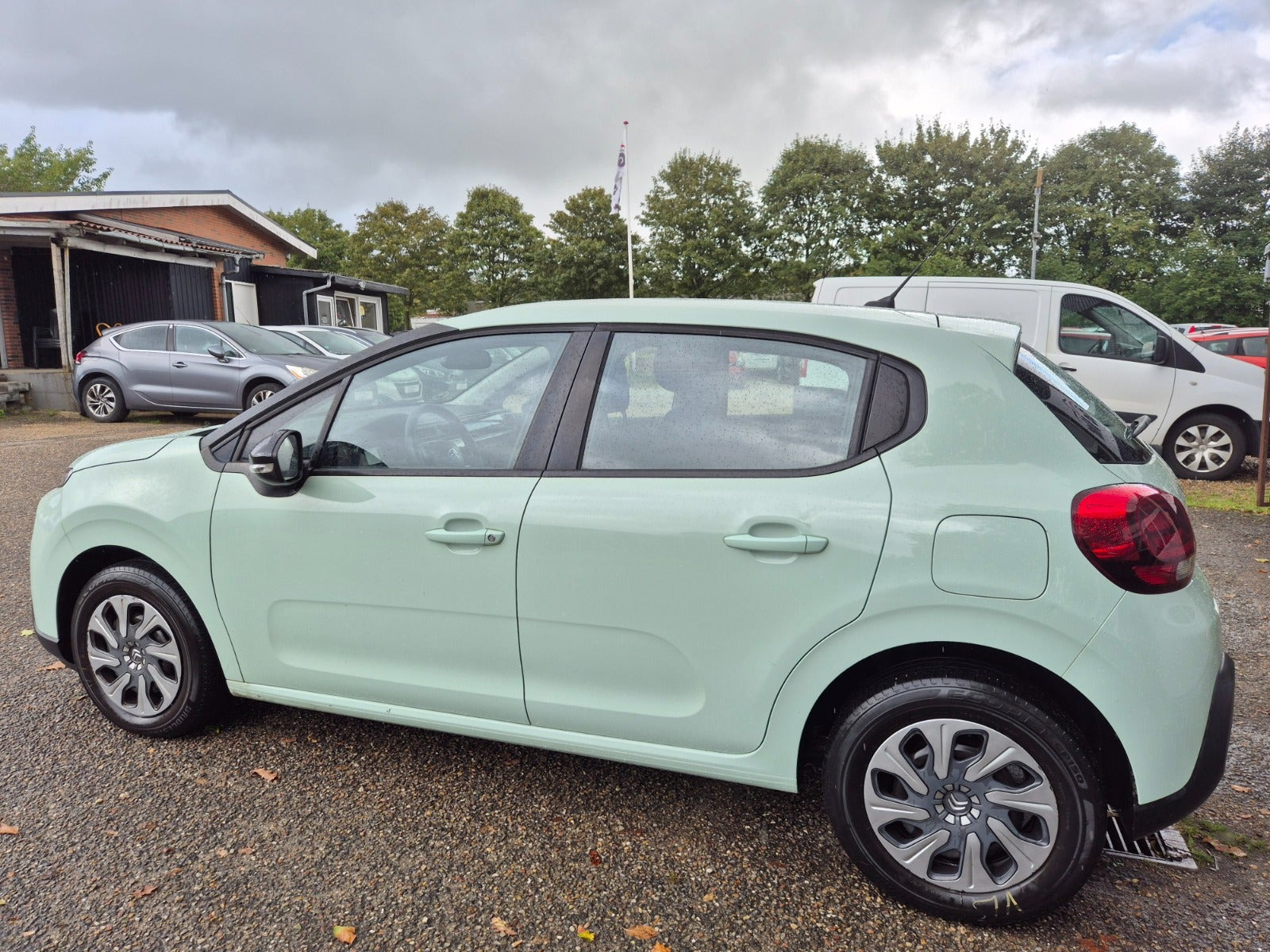 Grøn Citroën C3 fra 2017