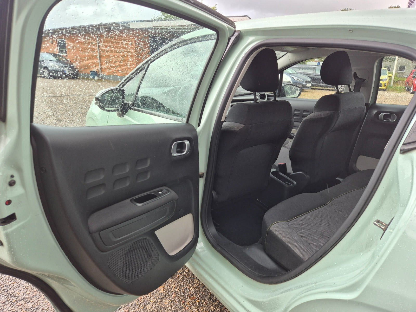 Grøn Citroën C3 fra 2017