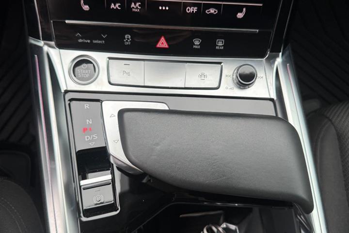 undefined Audi e-tron fra 2022