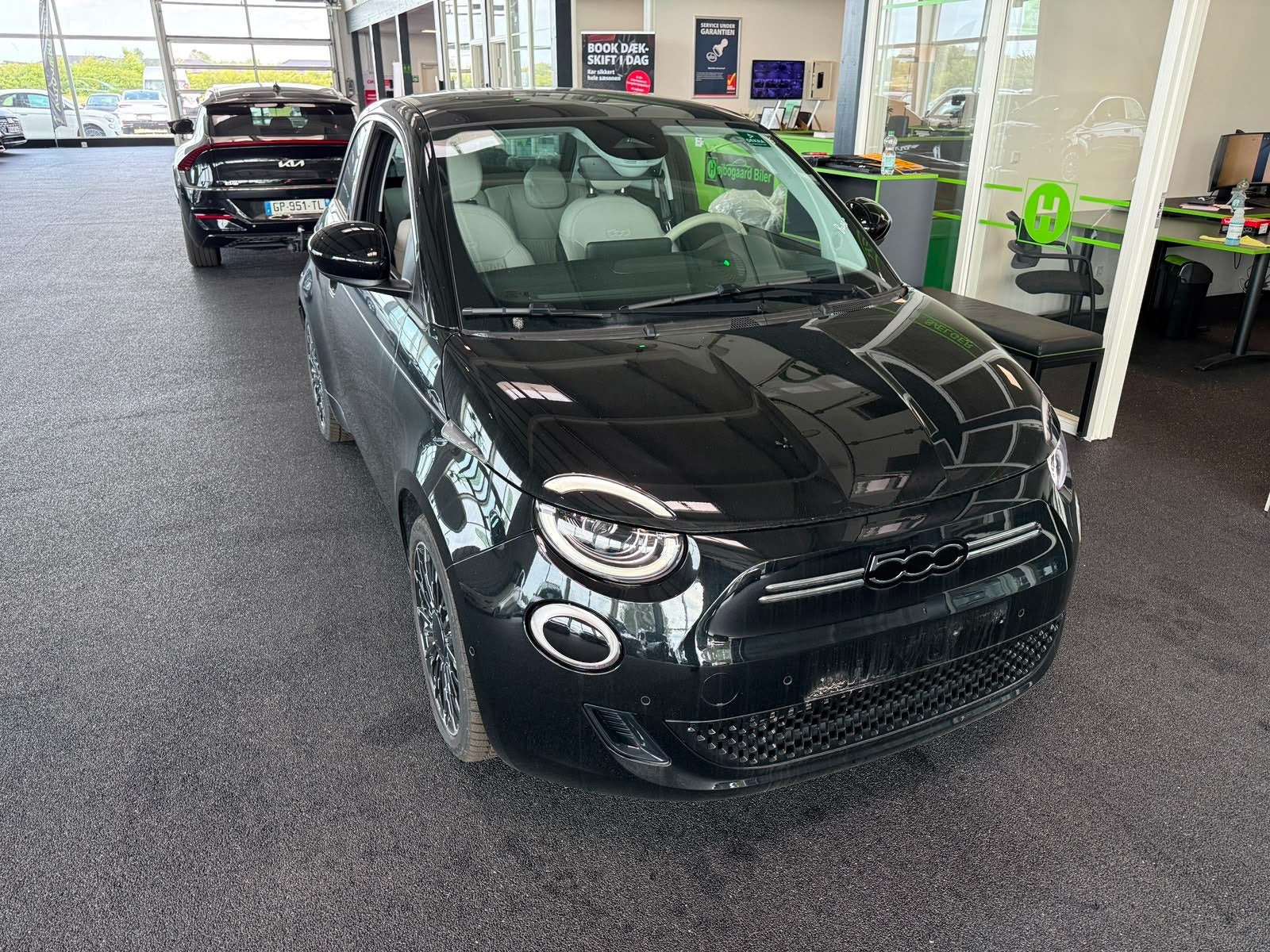 Sort Fiat 500e fra 2023