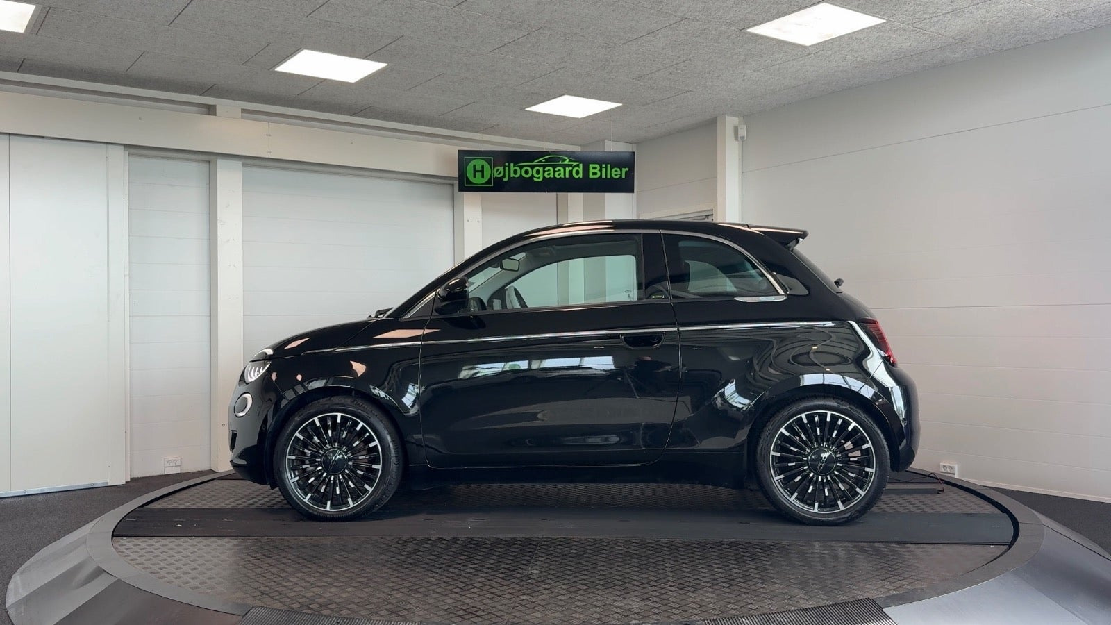 Sort Fiat 500e fra 2024