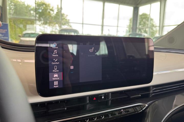 Hvid Fiat 500e fra 2023