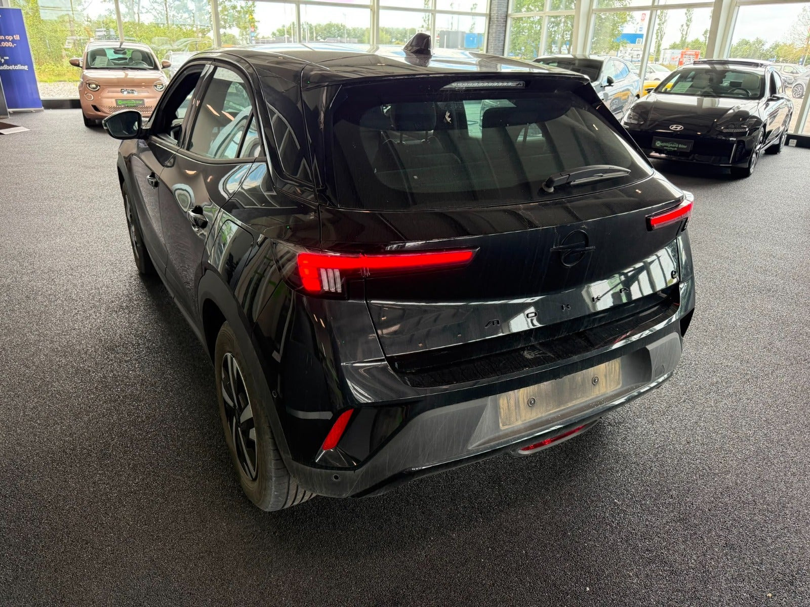Sort Opel Mokka-e fra 2024