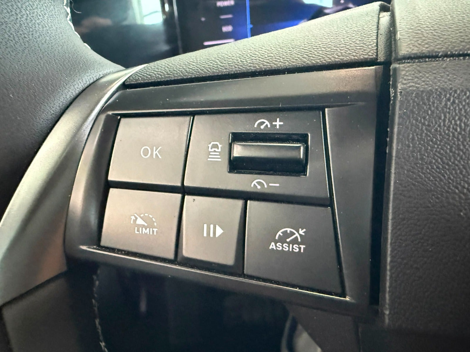 Sort Opel Mokka-e fra 2024