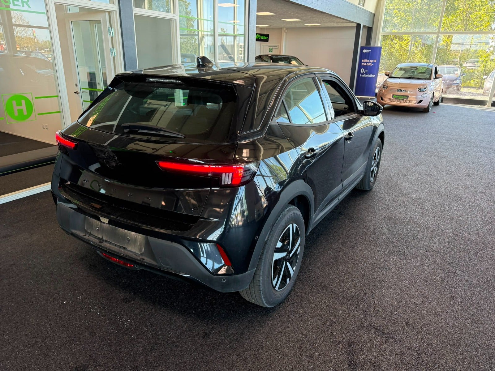 Sort Opel Mokka-e fra 2024
