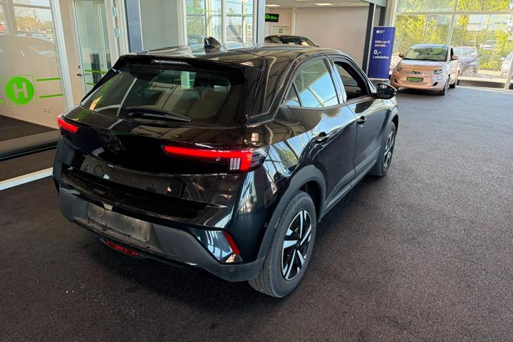 Sort Opel Mokka-e fra 2024
